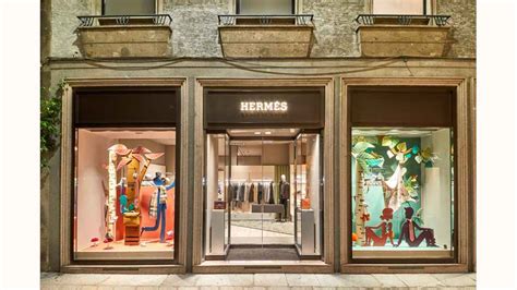 hermes stores milan.